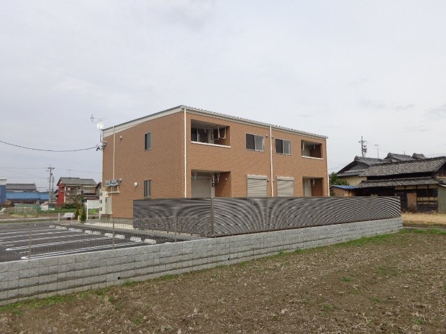 建物外観　外観写真（昼）