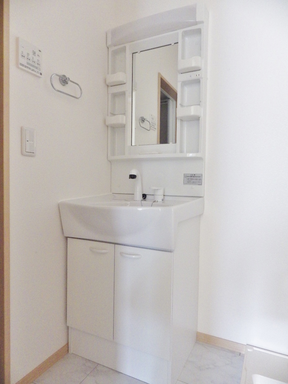 洗面設備　シャンプードレッサー