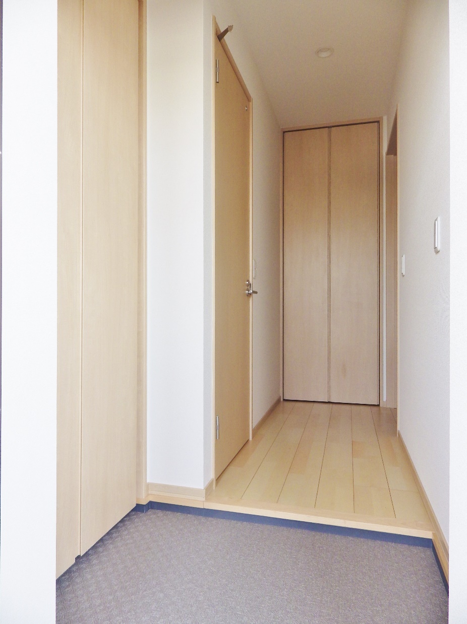 玄関　シューズボックスあります