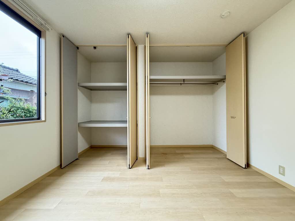 収納　クローゼット