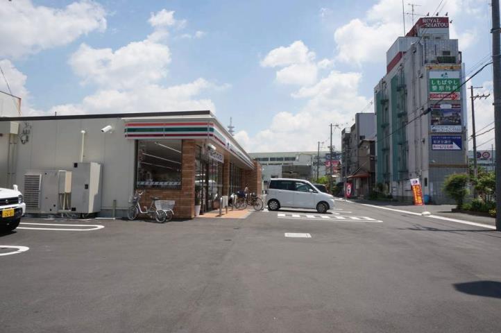 コンビニ　セブンイレブン（コンビニ）まで1120m