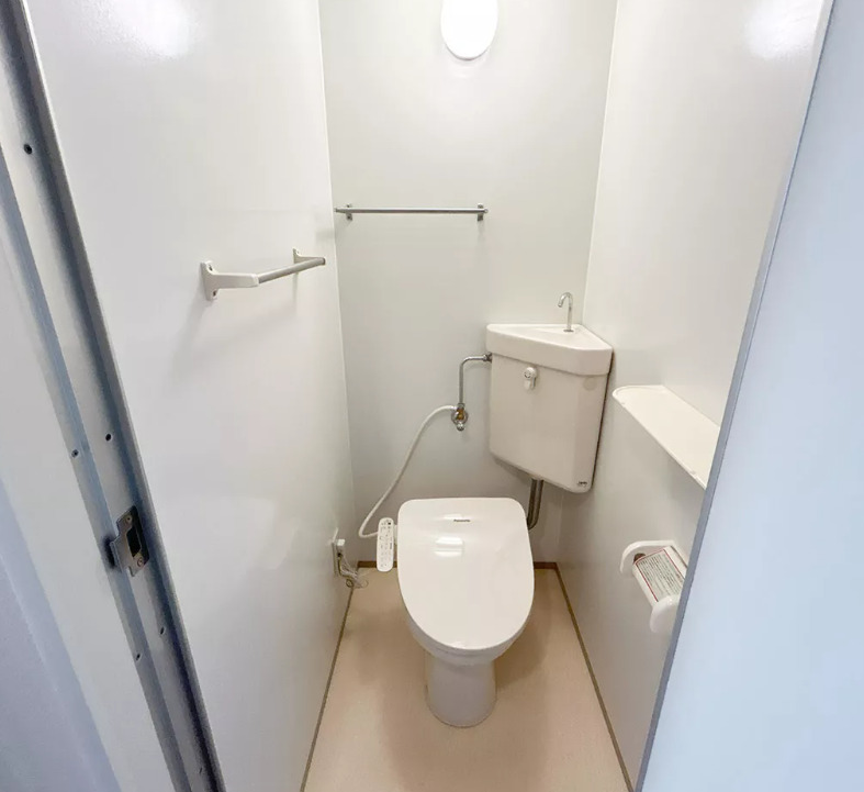 トイレ　※別部屋の参考写真です。