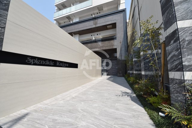 エントランス　La Douceur九条　エントランス