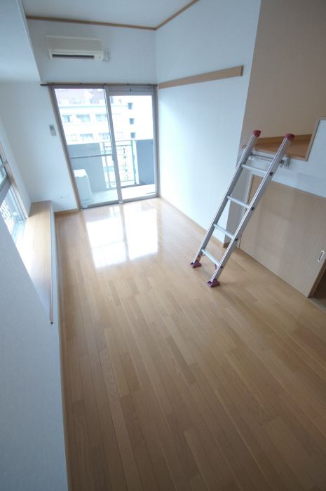 居室・リビング　エントランス