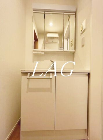 洗面設備　洗面台です。