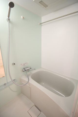 バス・シャワールーム　（別タイプ参考写真）ティモーネ日暮里イースト　荒川区東日暮里
