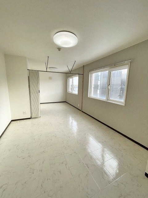 居室・リビング　同物件の他の号室のお写真です