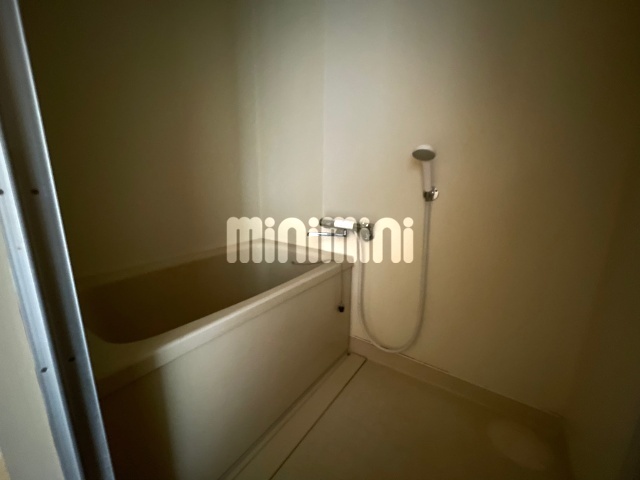 バス・シャワールーム　サーモ水栓交換済み