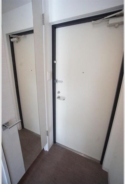 玄関　明るい玄関がお出迎えです☆