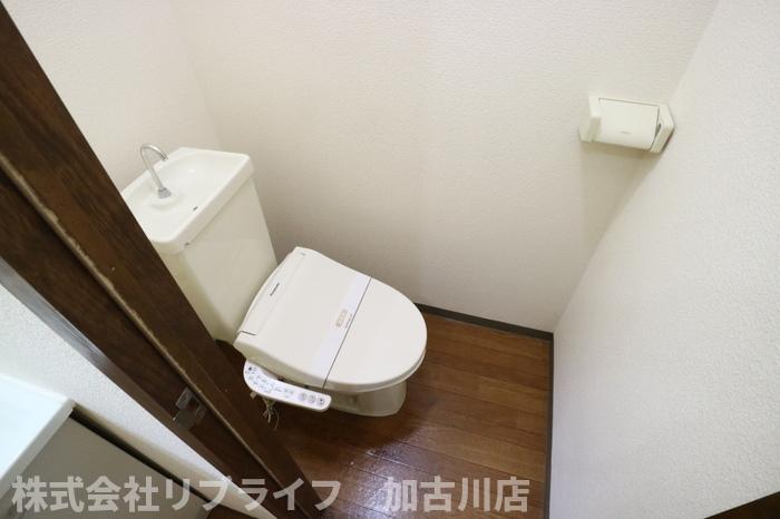 トイレ　※リノベ前のお写真です※