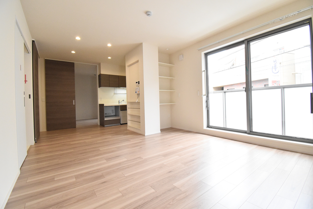 居室・リビング　広いリビングダイニングはゆったりくつろげる憩いの空間♪