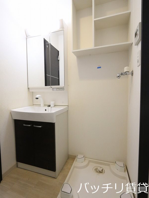 洗面設備　別部屋の為、現状優先