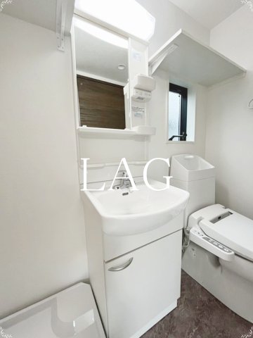 洗面設備　独立洗面台です。