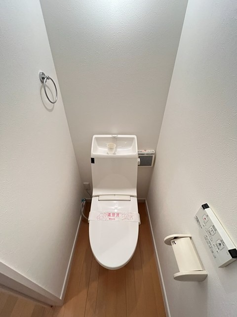 トイレ　トイレ
