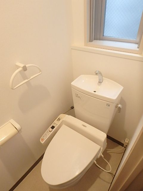 トイレ　トイレ