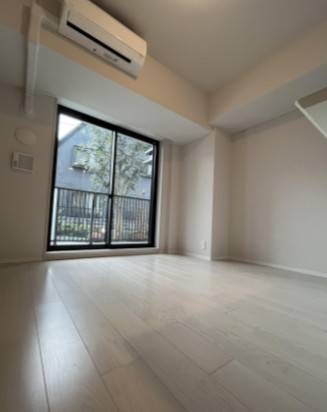 居室・リビング　☆明るい洋室☆