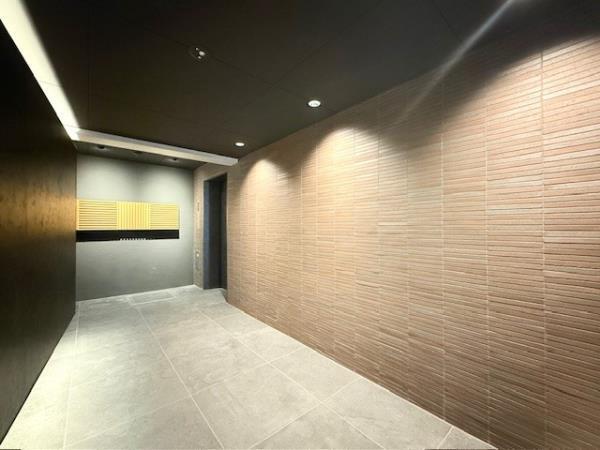 エントランス　共用部分も大変綺麗★