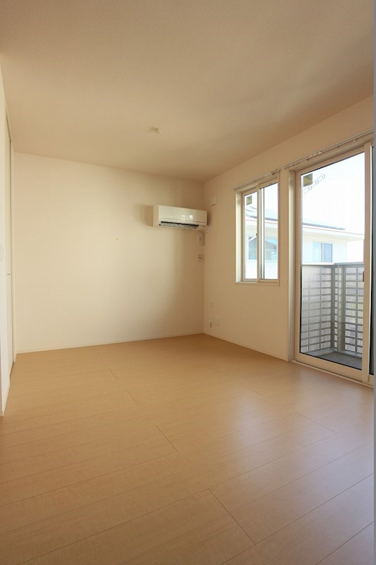 居室・リビング　※サンプル画像です。