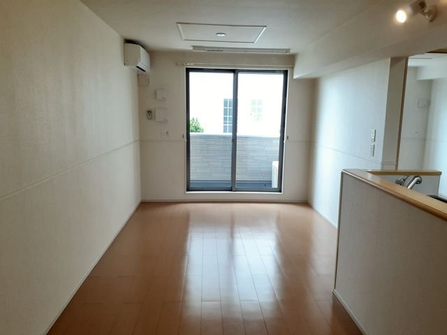 居室・リビング　居間です