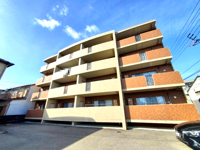 建物外観　2023年2月撮影