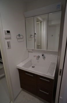 洗面設備　※参考写真