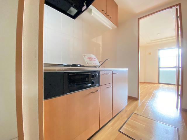 キッチン　他号室の写真になります。