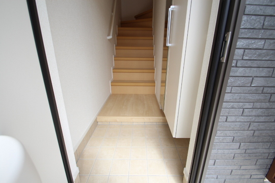 玄関　※別部屋の写真です
