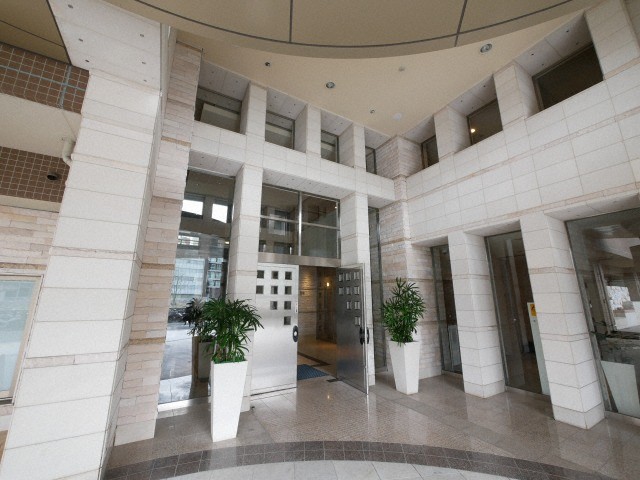 エントランス　エントランス