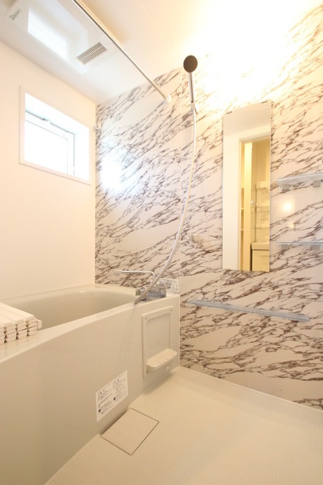 バス・シャワールーム　同型タイプ