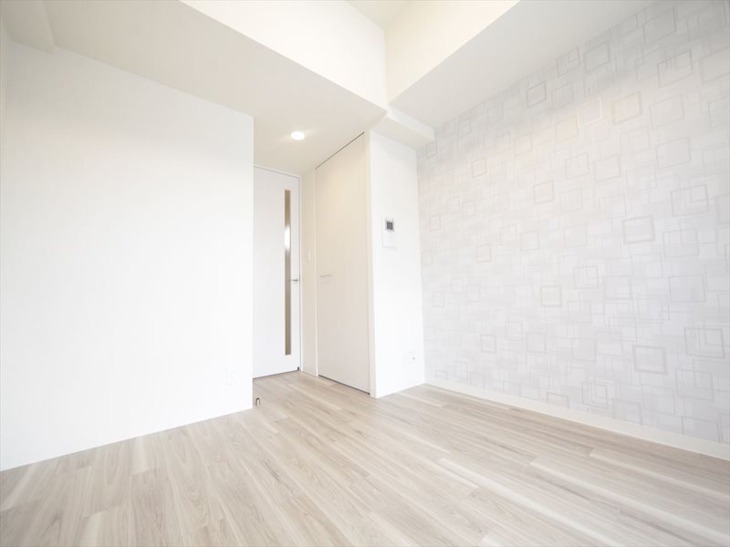 居室・リビング　洋室6.8帖　クローゼット付（収納充実してます）