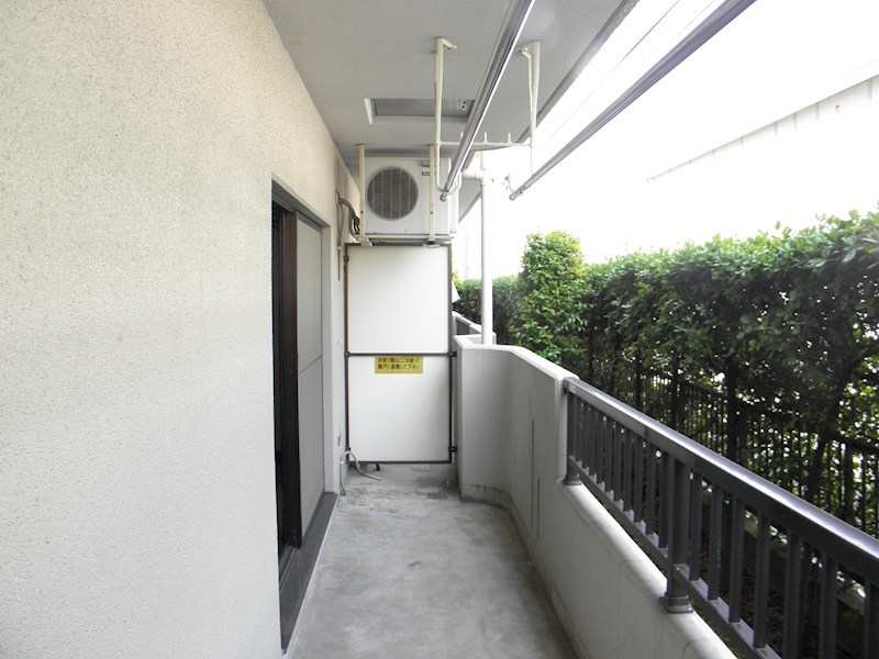 バルコニー　隣部屋参照