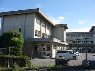中学校　羽津中学校（中学校）まで1446m