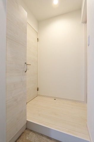 玄関　開放感のある玄関です