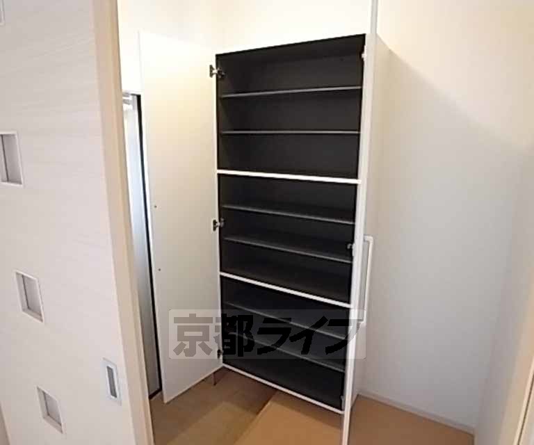 収納　たくさん入るシューズボックスです。