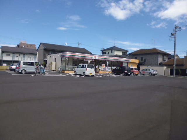 コンビニ　セブン－イレブン　厚木下川入店（コンビニ）まで350m