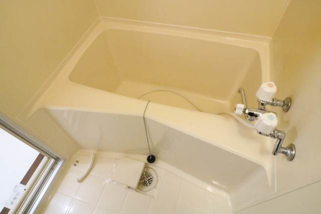 バス・シャワールーム　綺麗な浴室です♪