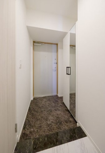 玄関　広い玄関