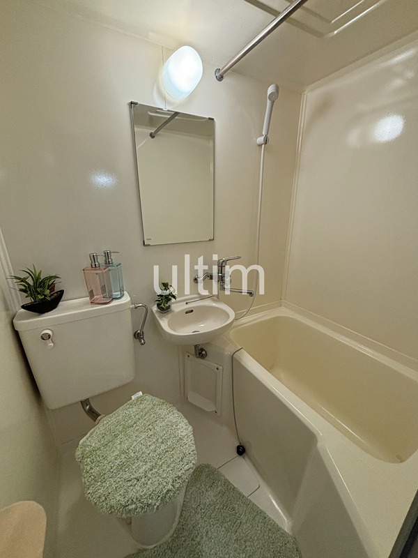 バス・シャワールーム　別部屋のお写真です。ご参考までに！