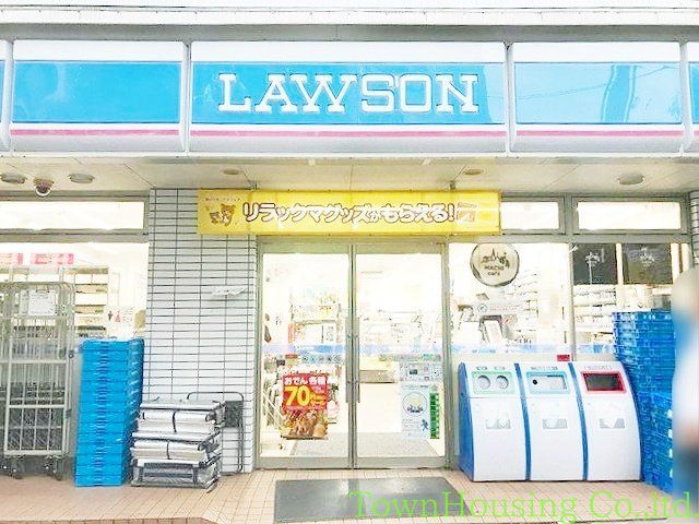 コンビニ　ローソン目黒一丁目店（コンビニ）まで690m