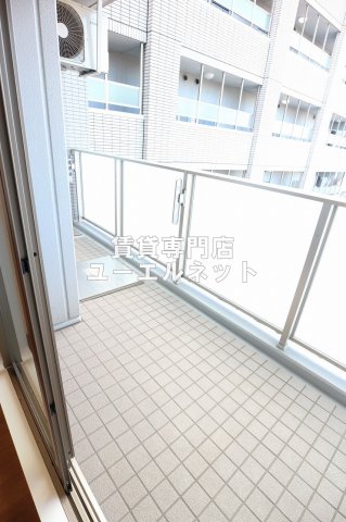 バルコニー　バルコニー付きで採光＆風通し良好！