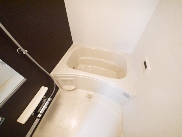 バス・シャワールーム　日々の暮らしに欠かせないお風呂です