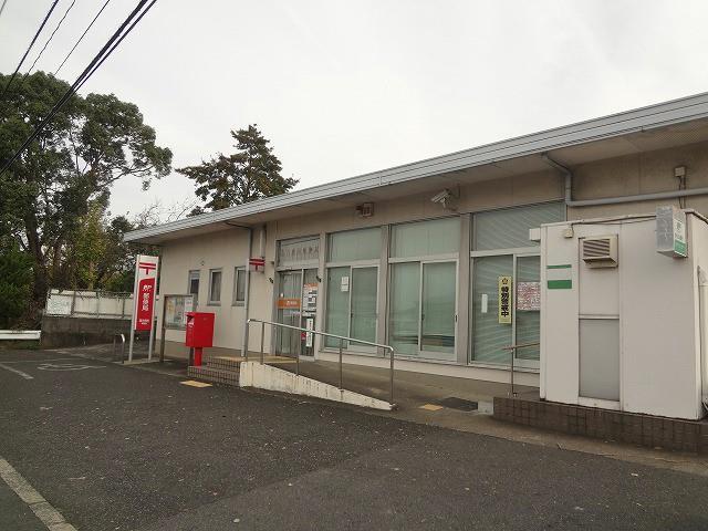 郵便局　直方感田郵便局（郵便局）まで750m