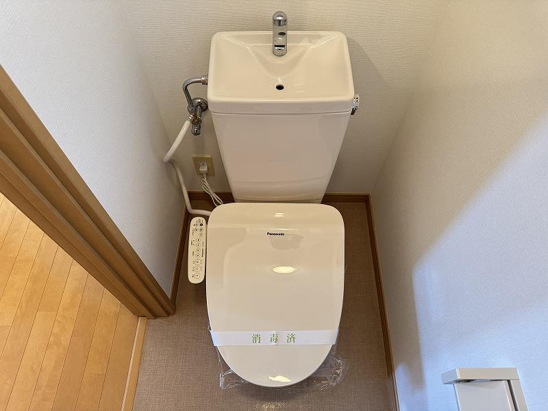 トイレ　洗浄便座に交換しました！
