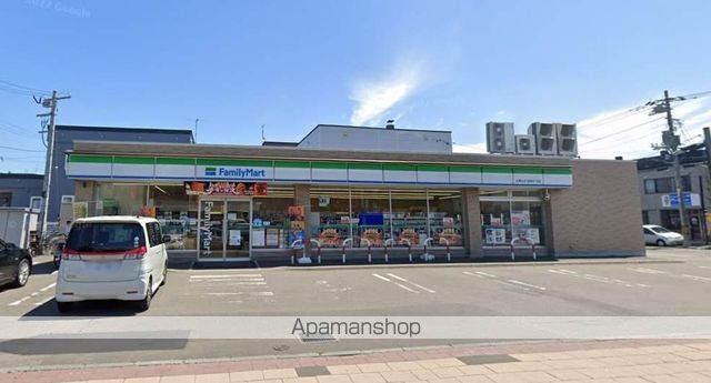 コンビニ　ファミリーマート札幌北４０条東８丁目店（コンビニ）まで190m