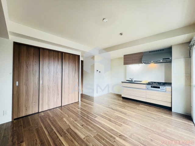 居室・リビング　同マンション別部屋　参考写真