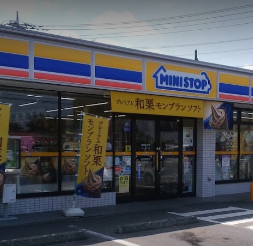 コンビニ　ミニストップ 東浦和店（コンビニ）まで427m