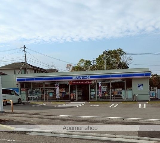 コンビニ　ローソン（コンビニ）まで1046m