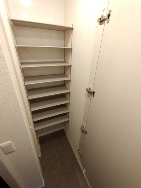 その他設備　シューズボックス