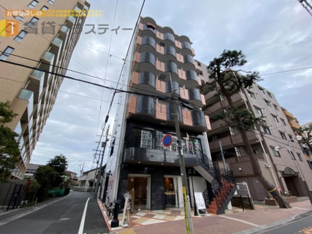 建物外観　真間駅前通りに堂々立地。。