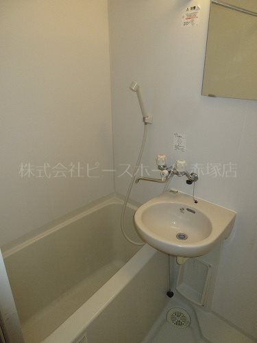 バス・シャワールーム　※別号室参考写真